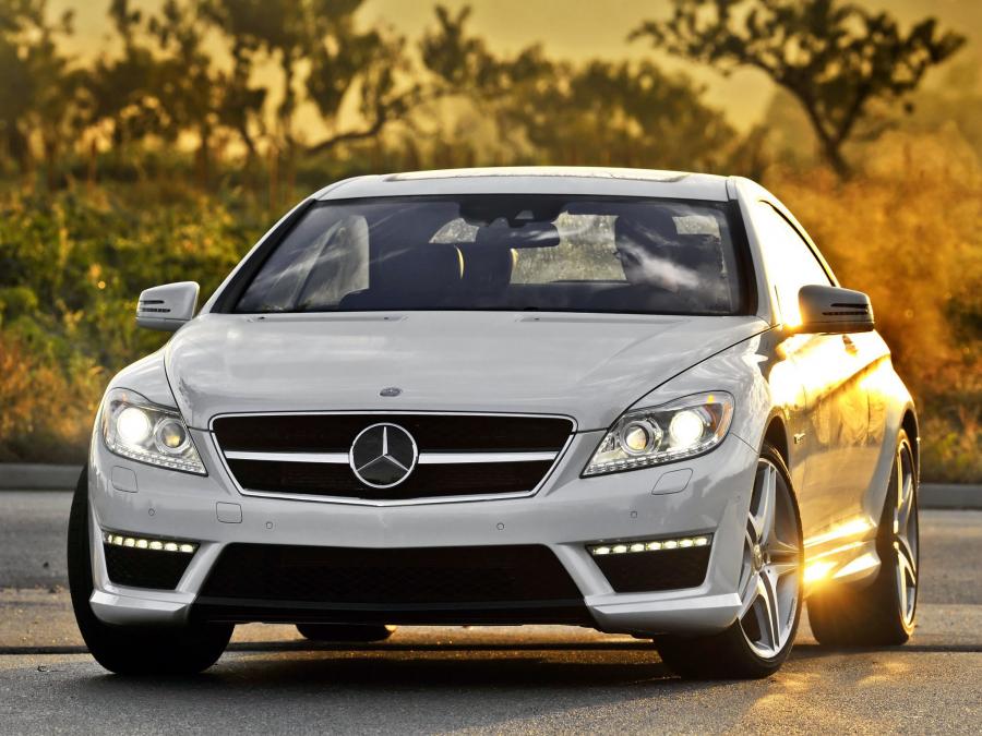  Mercedes-Benz CL63 AMG 2010 года  (US) (фото 14 из 21)